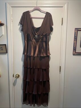 Patra Brown Tiered V-Neck Midi Dress with Decorative Brooch